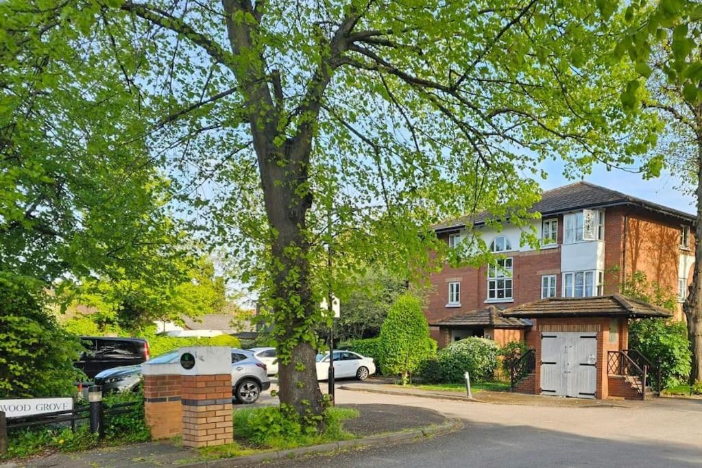 Lovely Flat Close To Shepherd'S Bush Apartment London Exterior photo
