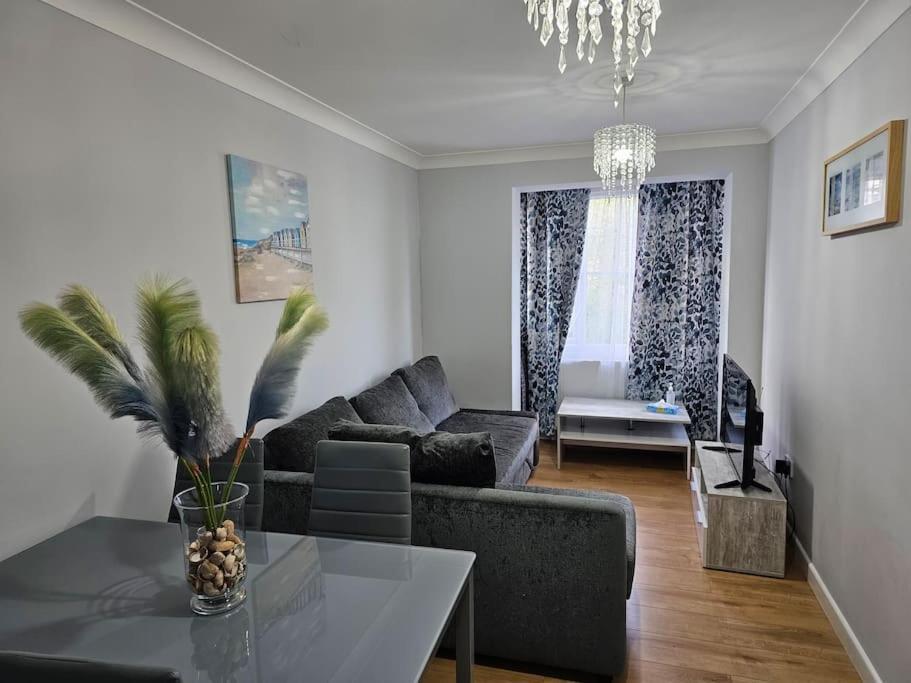 Lovely Flat Close To Shepherd'S Bush Apartment London Exterior photo
